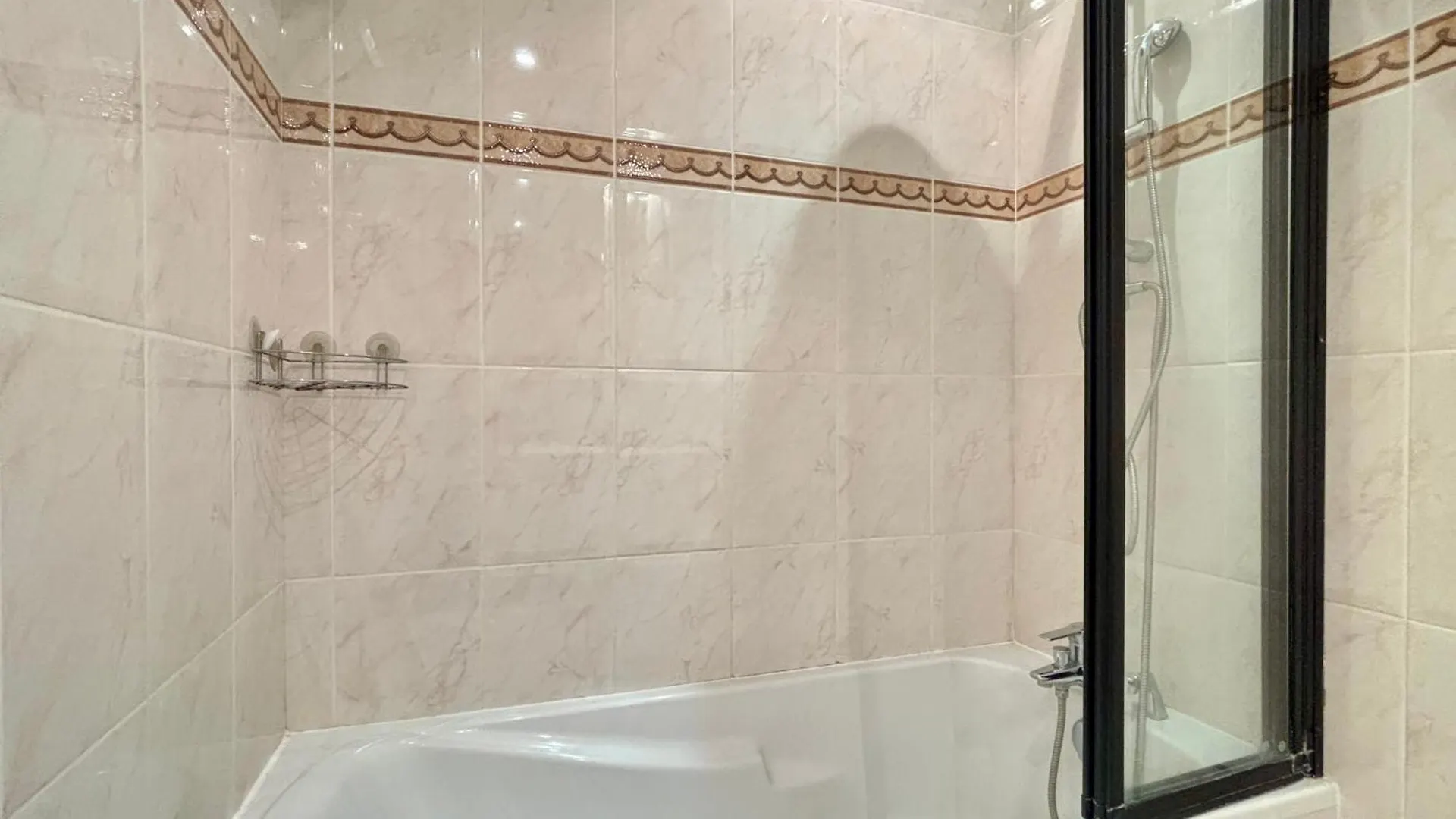 Somptueux 3 Pieces Vue Sur Piscine Villa Mandelieu 0*,  Frankrijk