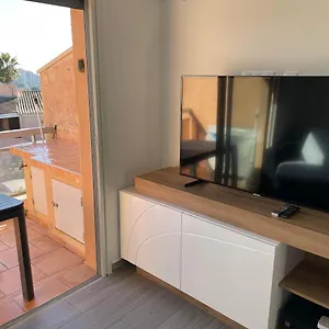 Appt T2 Refait A Neuf - Vue Dans Avec Piscine Appartement