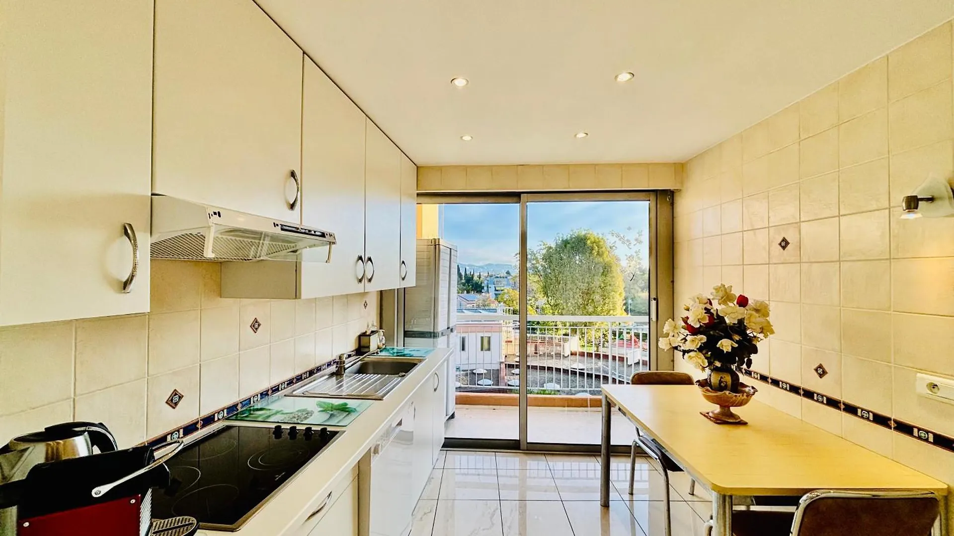 Hébergement de vacances Villa Somptueux 3 pièces vue sur piscine à Mandelieu France